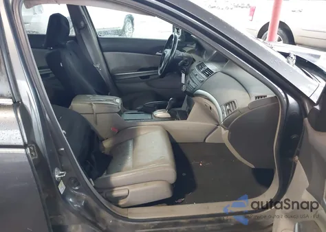 2009 Honda Accord 2.4 Ex-L from USA, damaged, VIN 1HGCP26839A092490